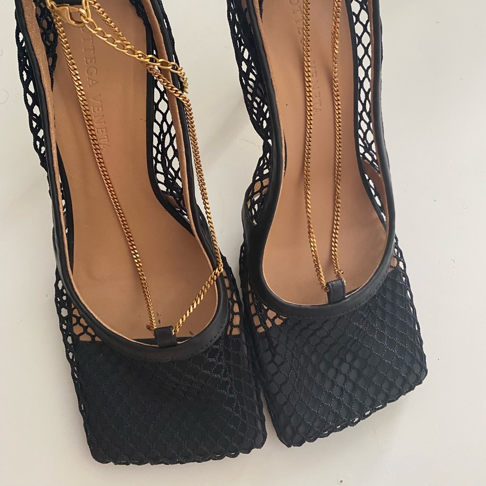 Bottega Veneta mesh pumps sz 38 EU